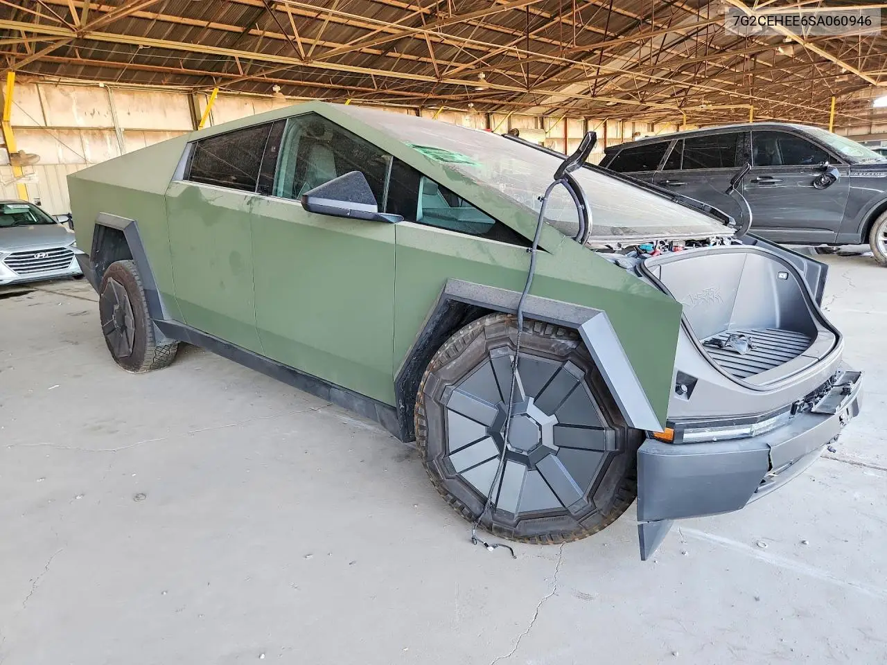 2025 Tesla Cybertruck VIN: 7G2CEHEE6SA060946 Lot: 59718586