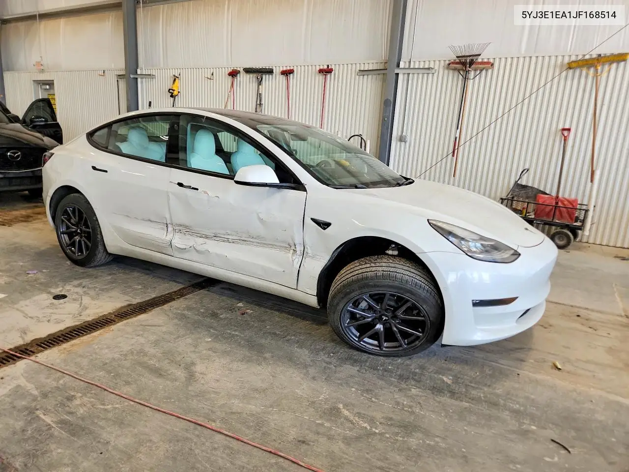 2018 Tesla Model 3 VIN: 5YJ3E1EA1JF168514 Lot: 55856346