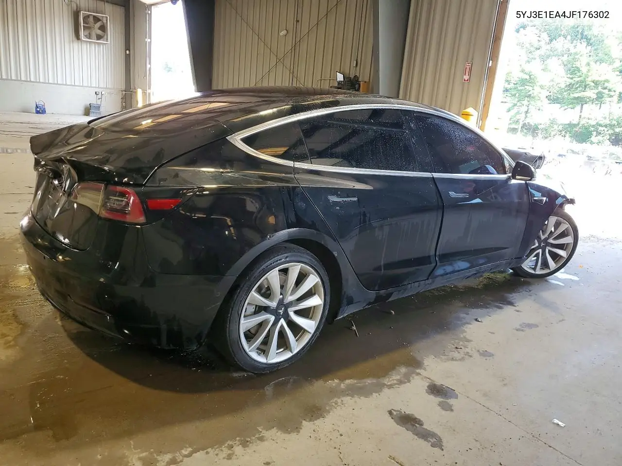 2018 Tesla Model 3 VIN: 5YJ3E1EA4JF176302 Lot: 60870716