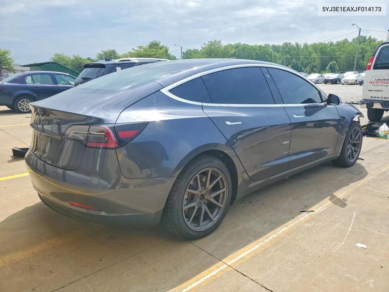 2018 Tesla Model 3 VIN: 5YJ3E1EAXJF014173 Lot: 61194276