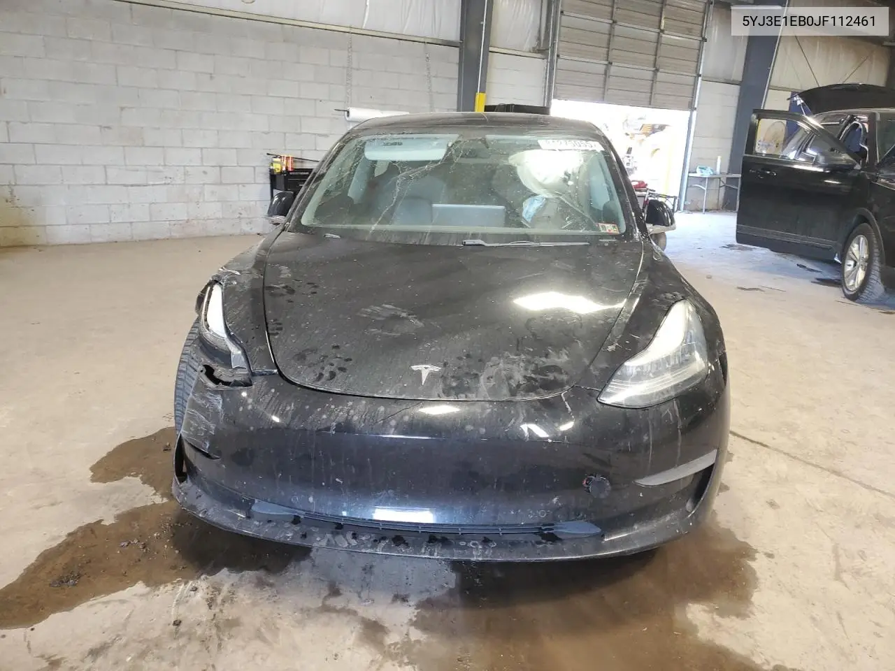 5YJ3E1EB0JF112461 2018 Tesla Model 3