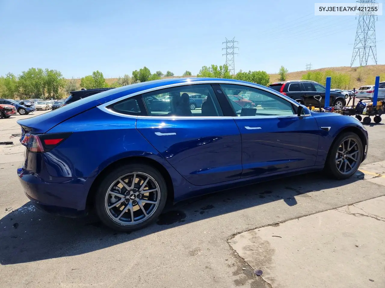 2019 Tesla Model 3 VIN: 5YJ3E1EA7KF421255 Lot: 61892416