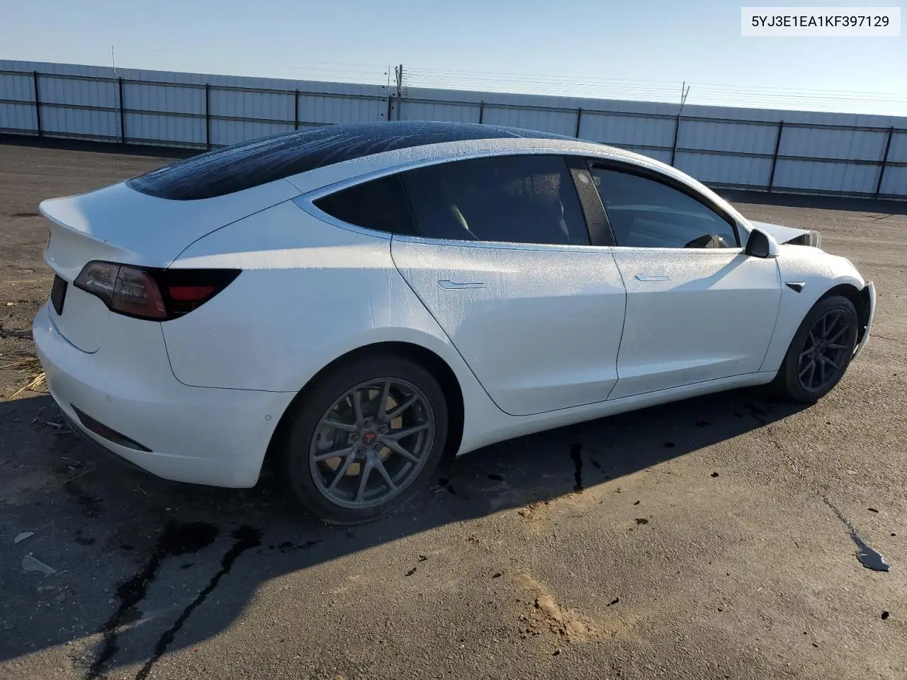 5YJ3E1EA1KF397129 2019 Tesla Model 3