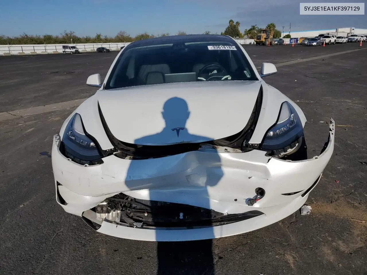 5YJ3E1EA1KF397129 2019 Tesla Model 3