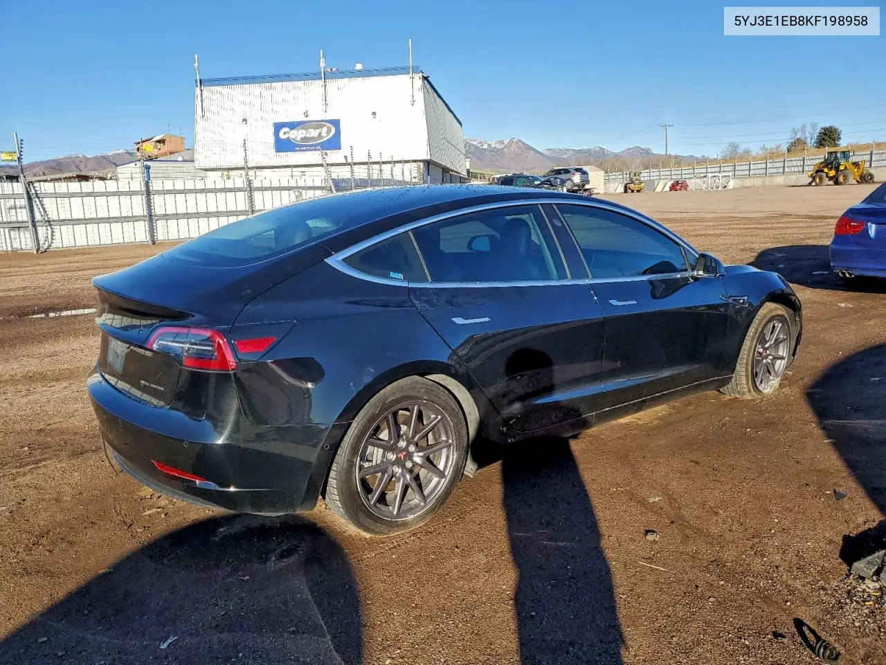 5YJ3E1EB8KF198958 2019 Tesla Model 3