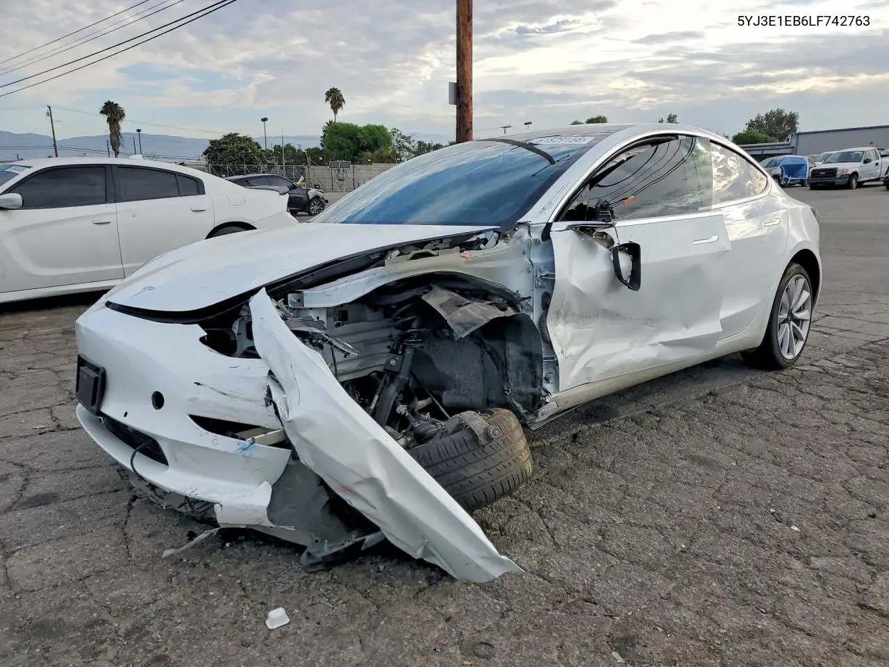 2020 Tesla Model 3 VIN: 5YJ3E1EB6LF742763 Lot: 61829156