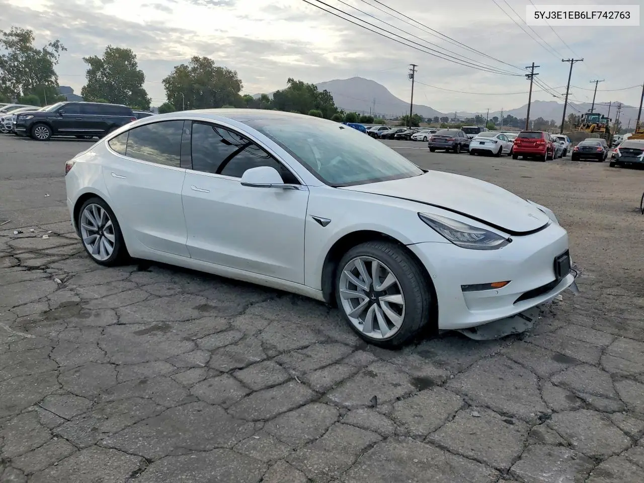 2020 Tesla Model 3 VIN: 5YJ3E1EB6LF742763 Lot: 61829156