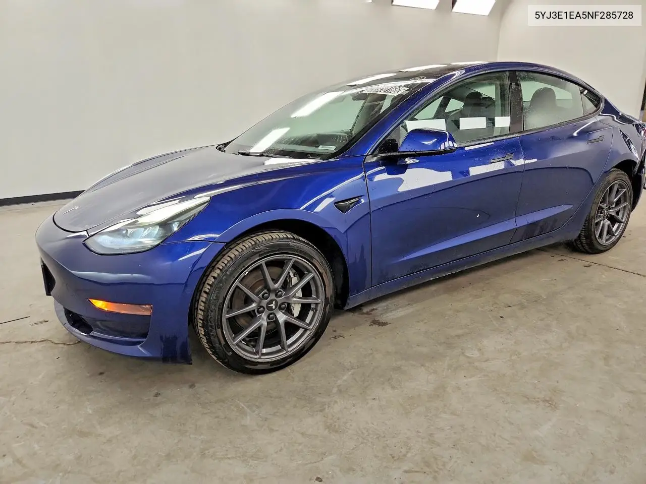 2022 Tesla Model 3 VIN: 5YJ3E1EA5NF285728 Lot: 60930166