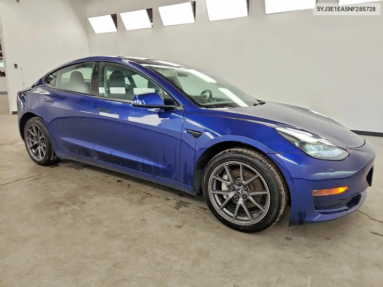 2022 Tesla Model 3 VIN: 5YJ3E1EA5NF285728 Lot: 60930166