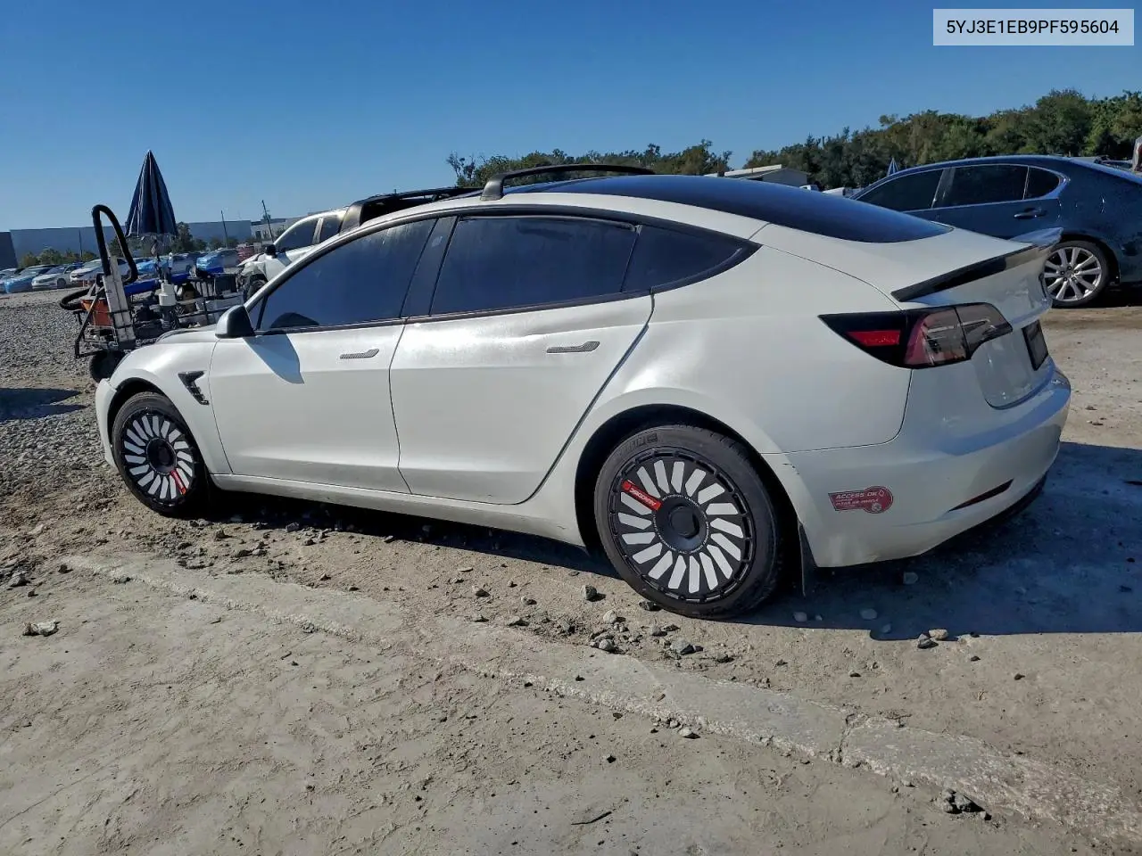 5YJ3E1EB9PF595604 2023 Tesla Model 3