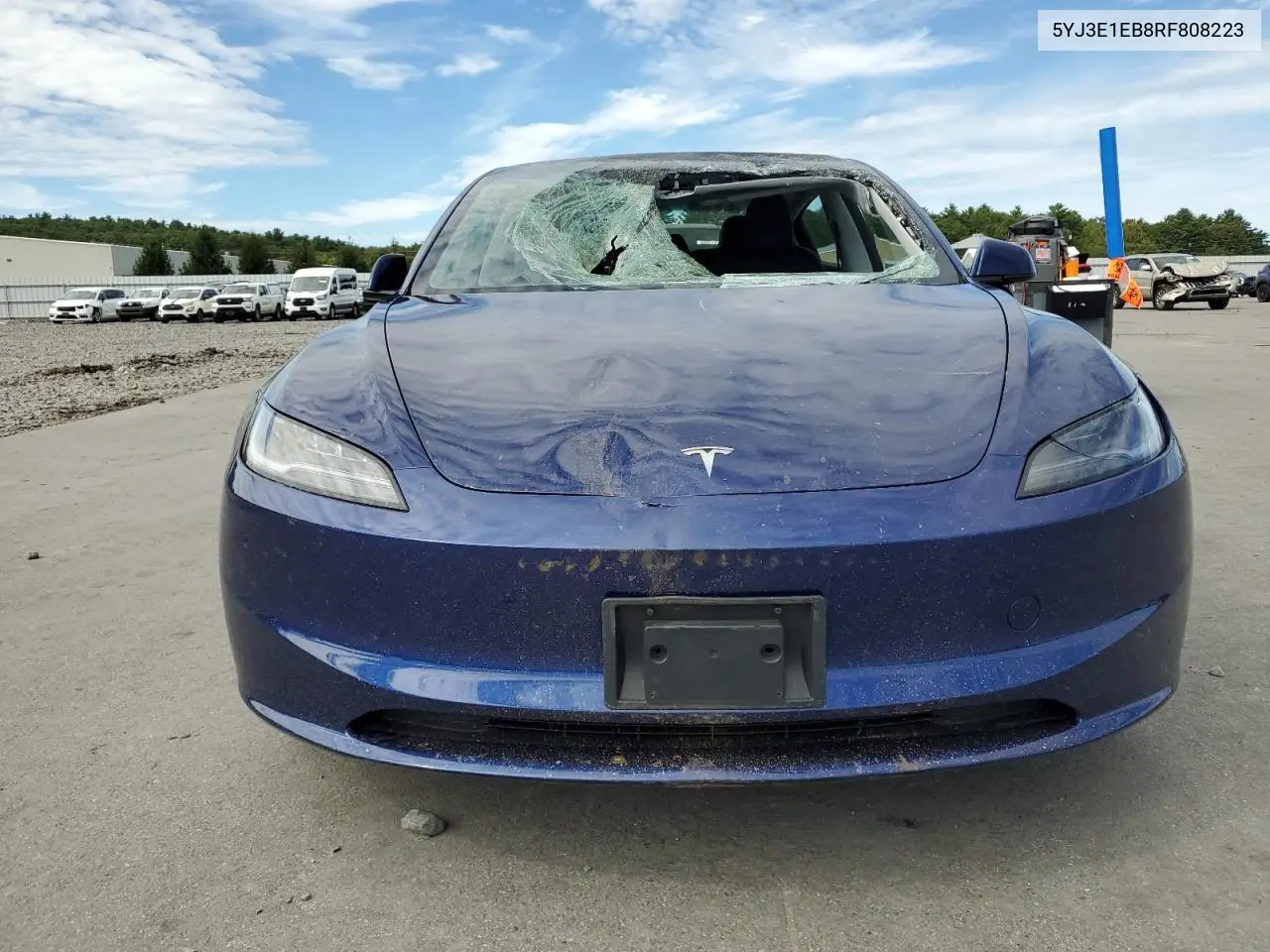 5YJ3E1EB8RF808223 2024 Tesla Model 3