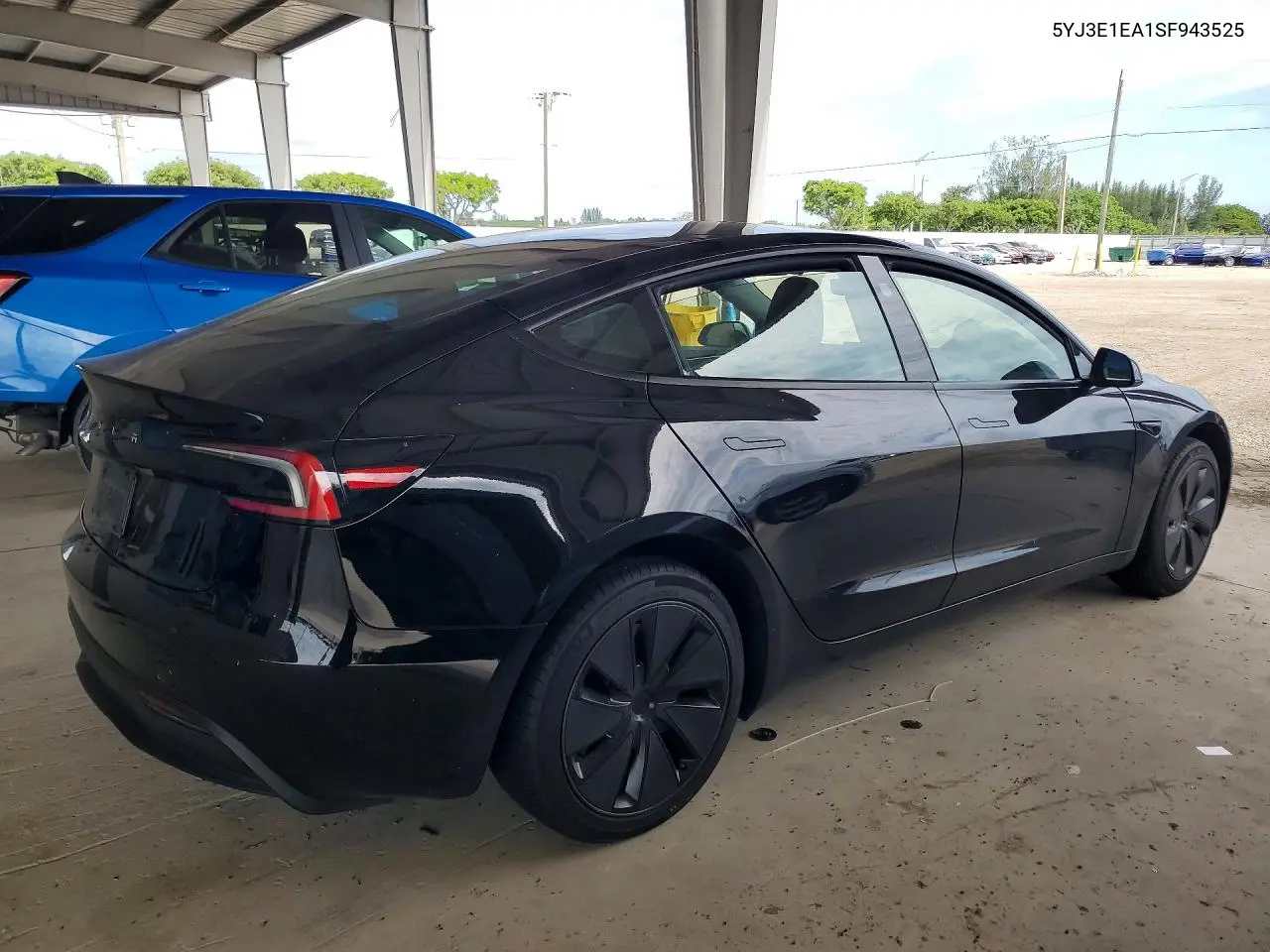 2025 Tesla Model 3 VIN: 5YJ3E1EA1SF943525 Lot: 56685236
