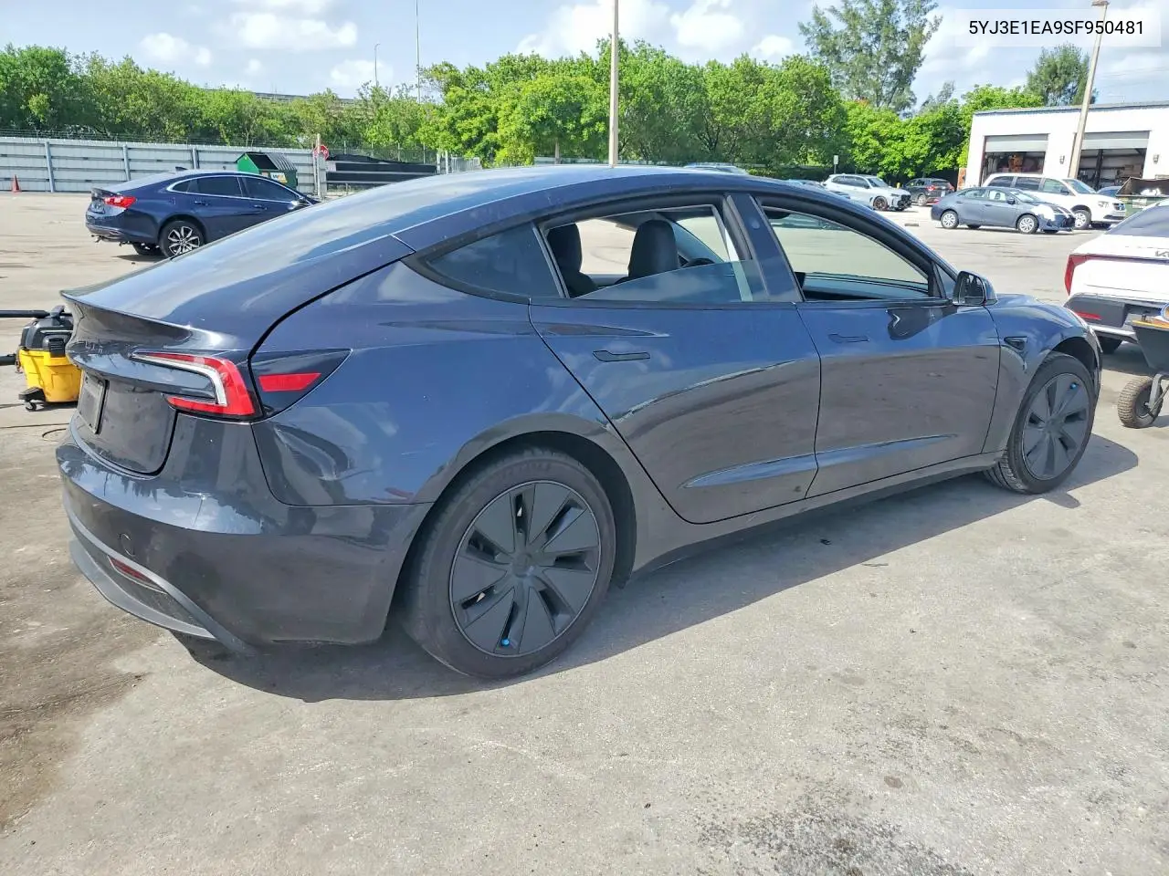 2025 Tesla Model 3 VIN: 5YJ3E1EA9SF950481 Lot: 60148946