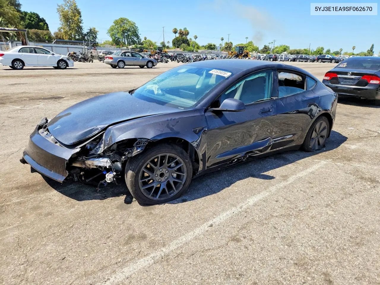 2025 Tesla Model 3 VIN: 5YJ3E1EA9SF062670 Lot: 61639056