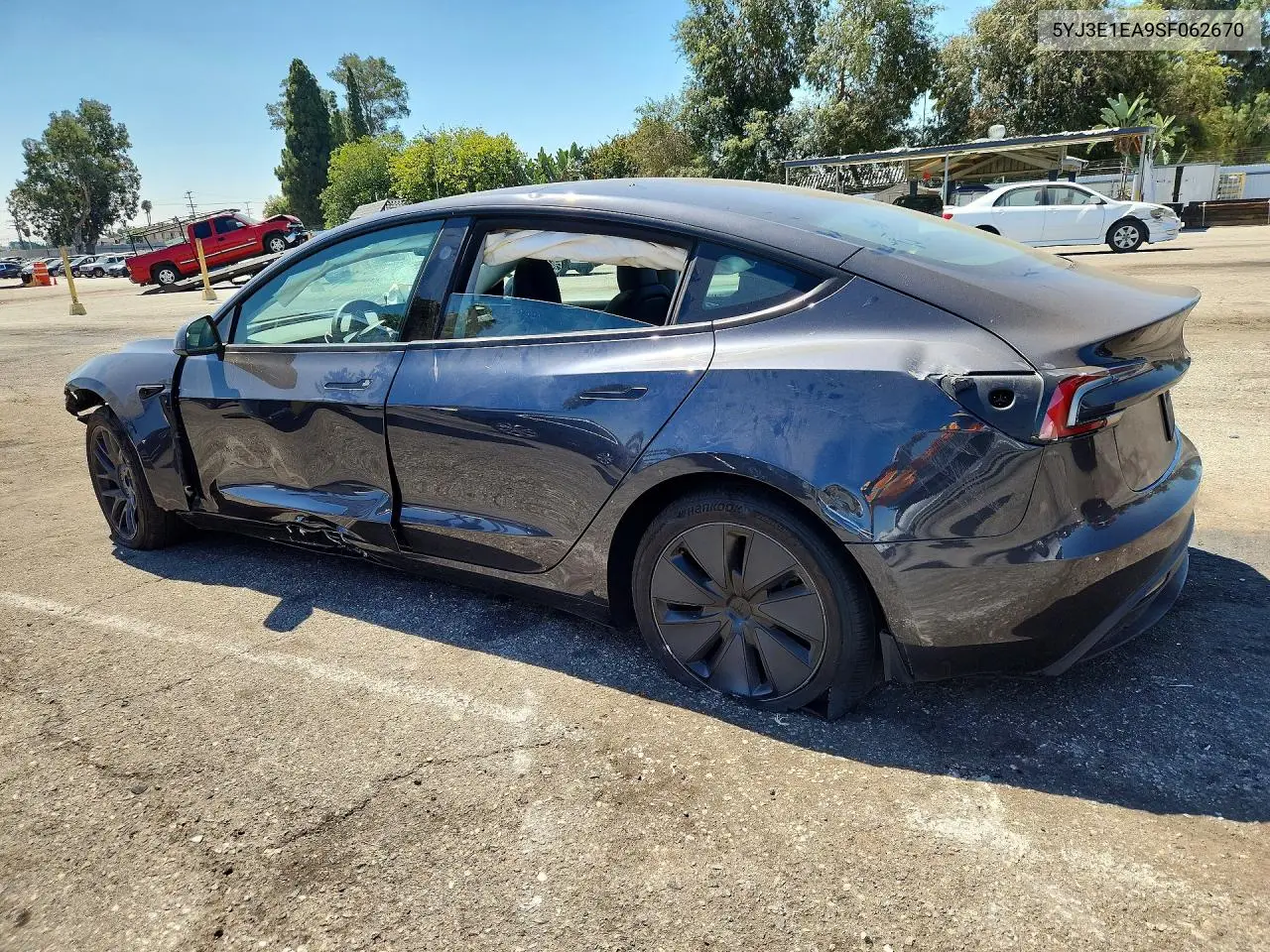 2025 Tesla Model 3 VIN: 5YJ3E1EA9SF062670 Lot: 61639056