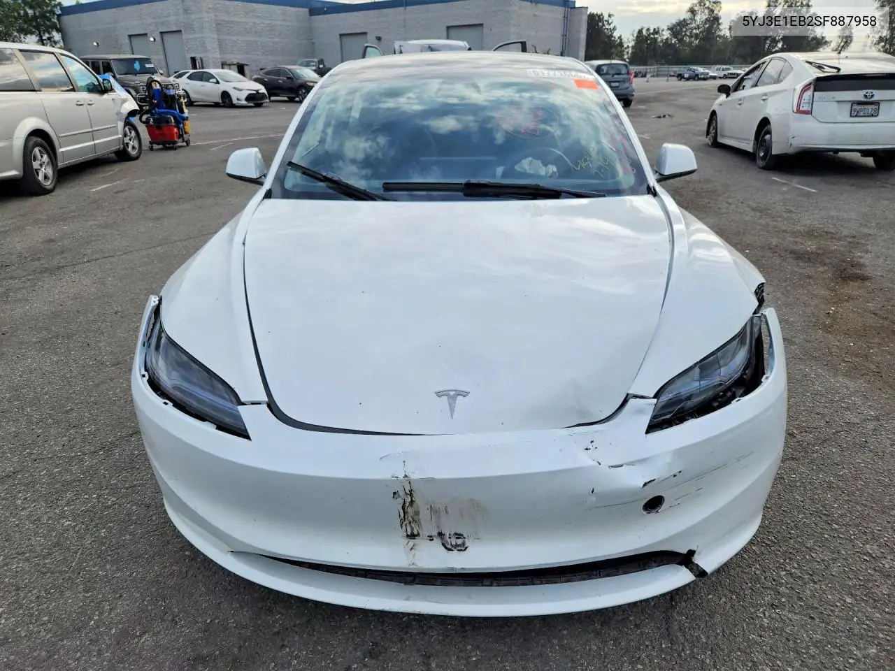 2025 Tesla Model 3 VIN: 5YJ3E1EB2SF887958 Lot: 61771666