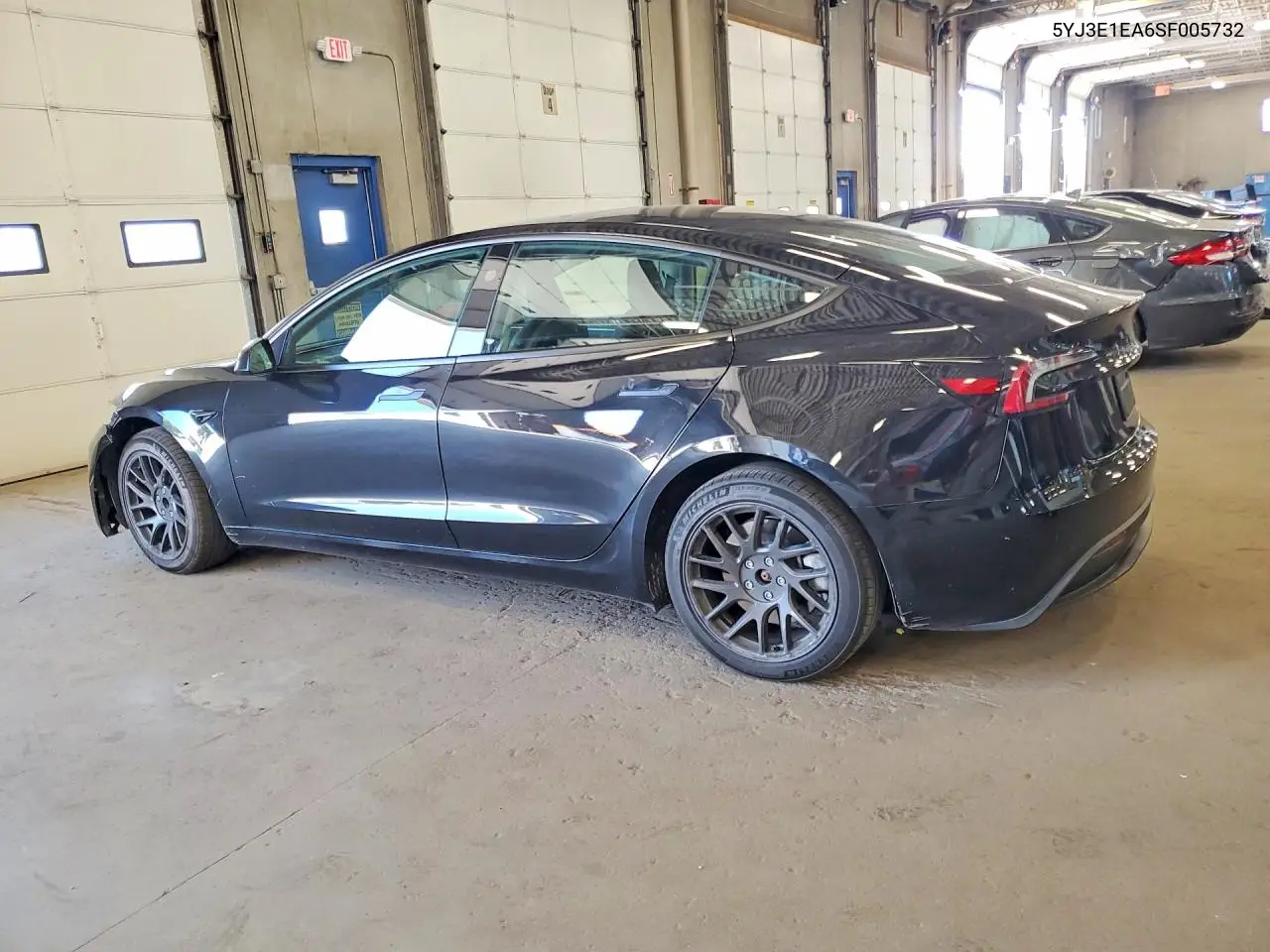 2025 Tesla Model 3 VIN: 5YJ3E1EA6SF005732 Lot: 61930216