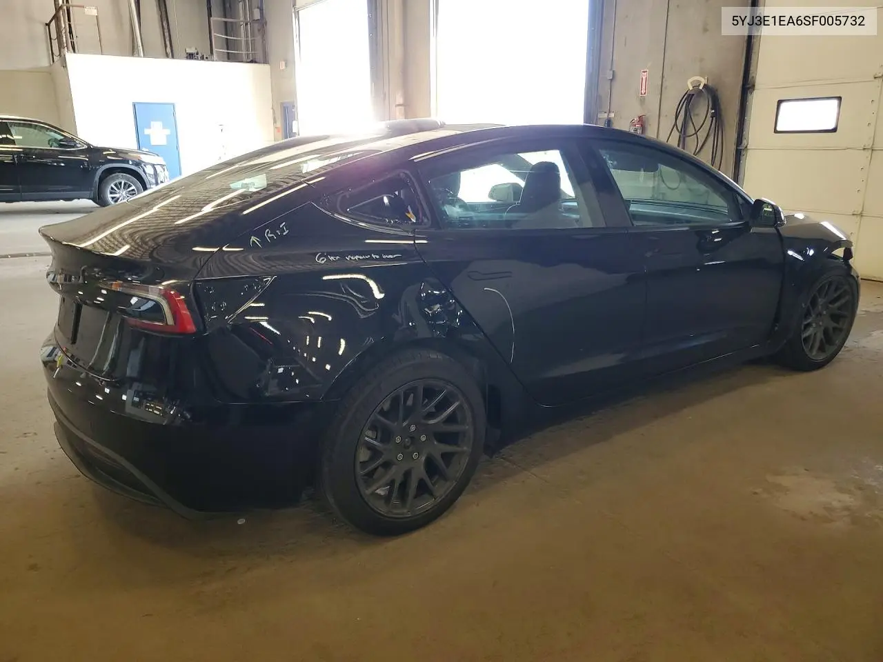 2025 Tesla Model 3 VIN: 5YJ3E1EA6SF005732 Lot: 61930216
