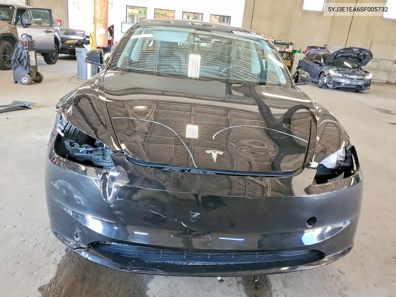 2025 Tesla Model 3 VIN: 5YJ3E1EA6SF005732 Lot: 61930216