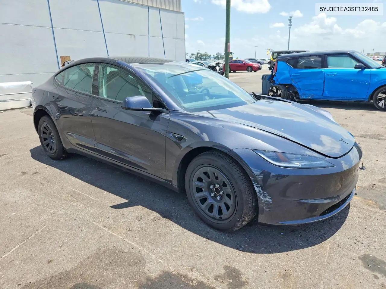 2025 Tesla Model 3 VIN: 5YJ3E1EA3SF132485 Lot: 61949456