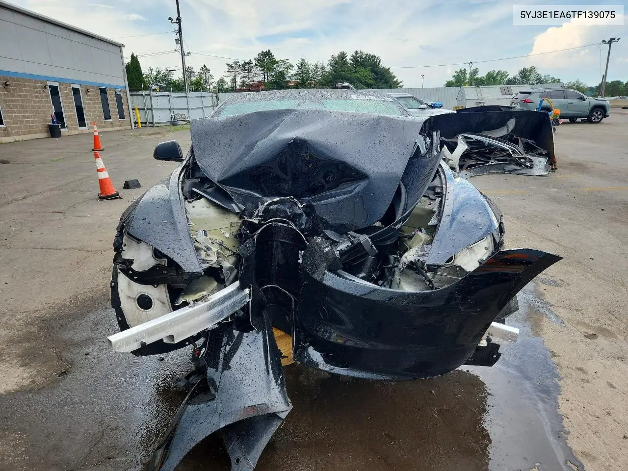 2026 Tesla Model 3 VIN: 5YJ3E1EA6TF139075 Lot: 56761886