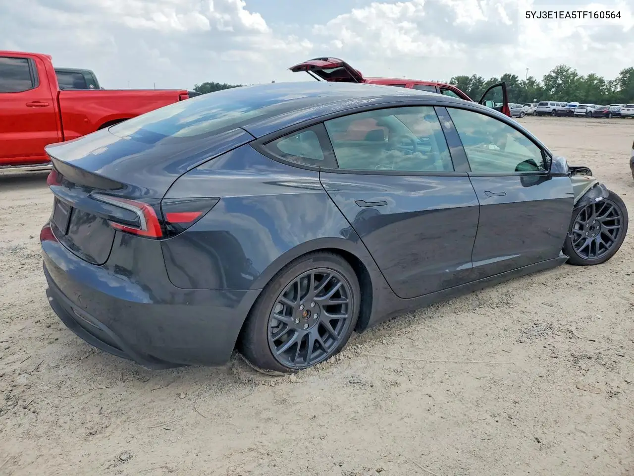 2026 Tesla Model 3 VIN: 5YJ3E1EA5TF160564 Lot: 57556006