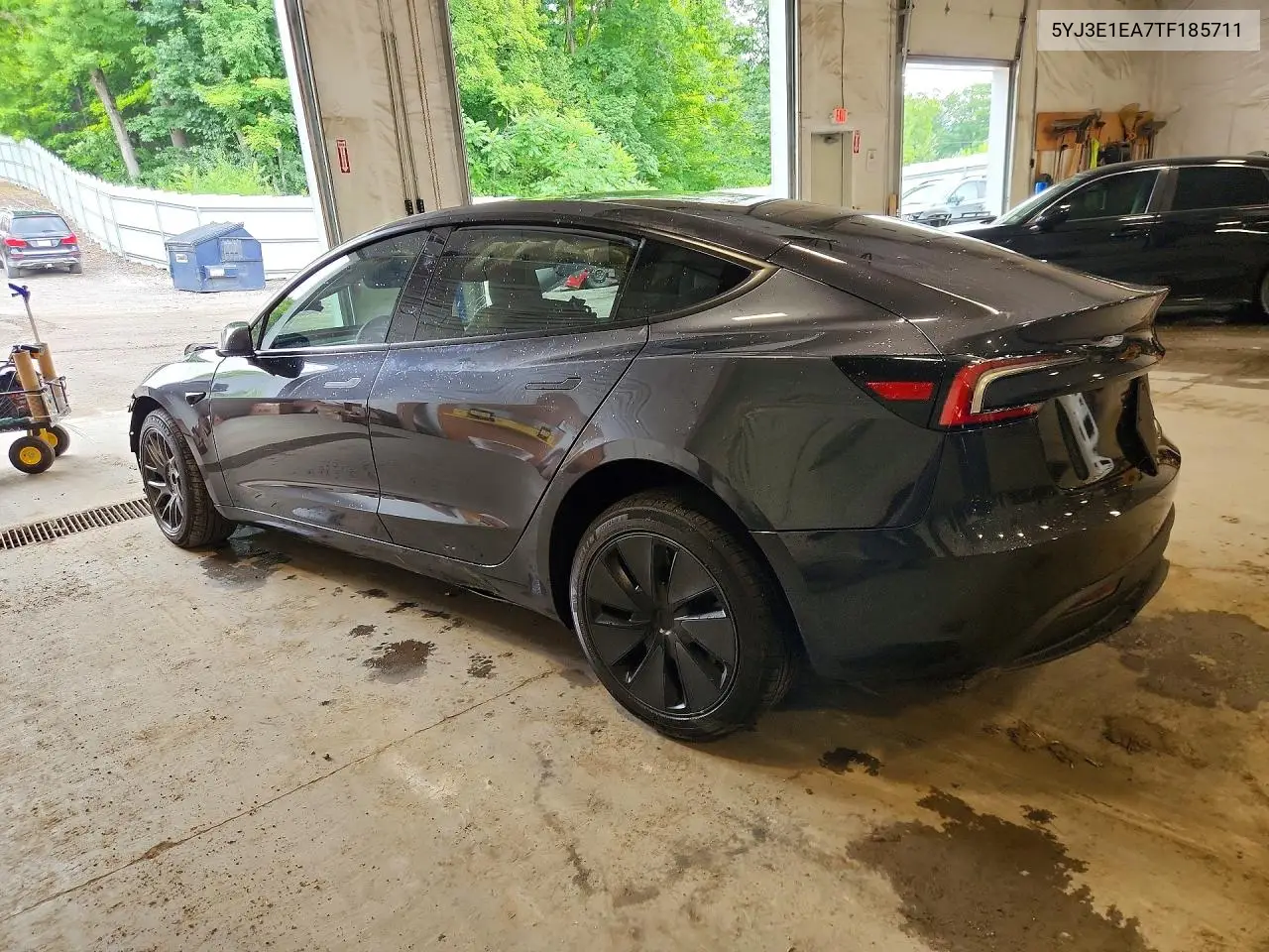 2026 Tesla Model 3 VIN: 5YJ3E1EA7TF185711 Lot: 61914426
