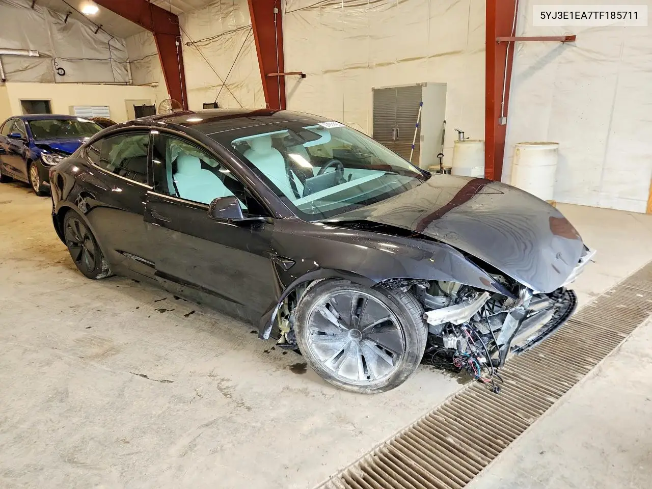 2026 Tesla Model 3 VIN: 5YJ3E1EA7TF185711 Lot: 61914426