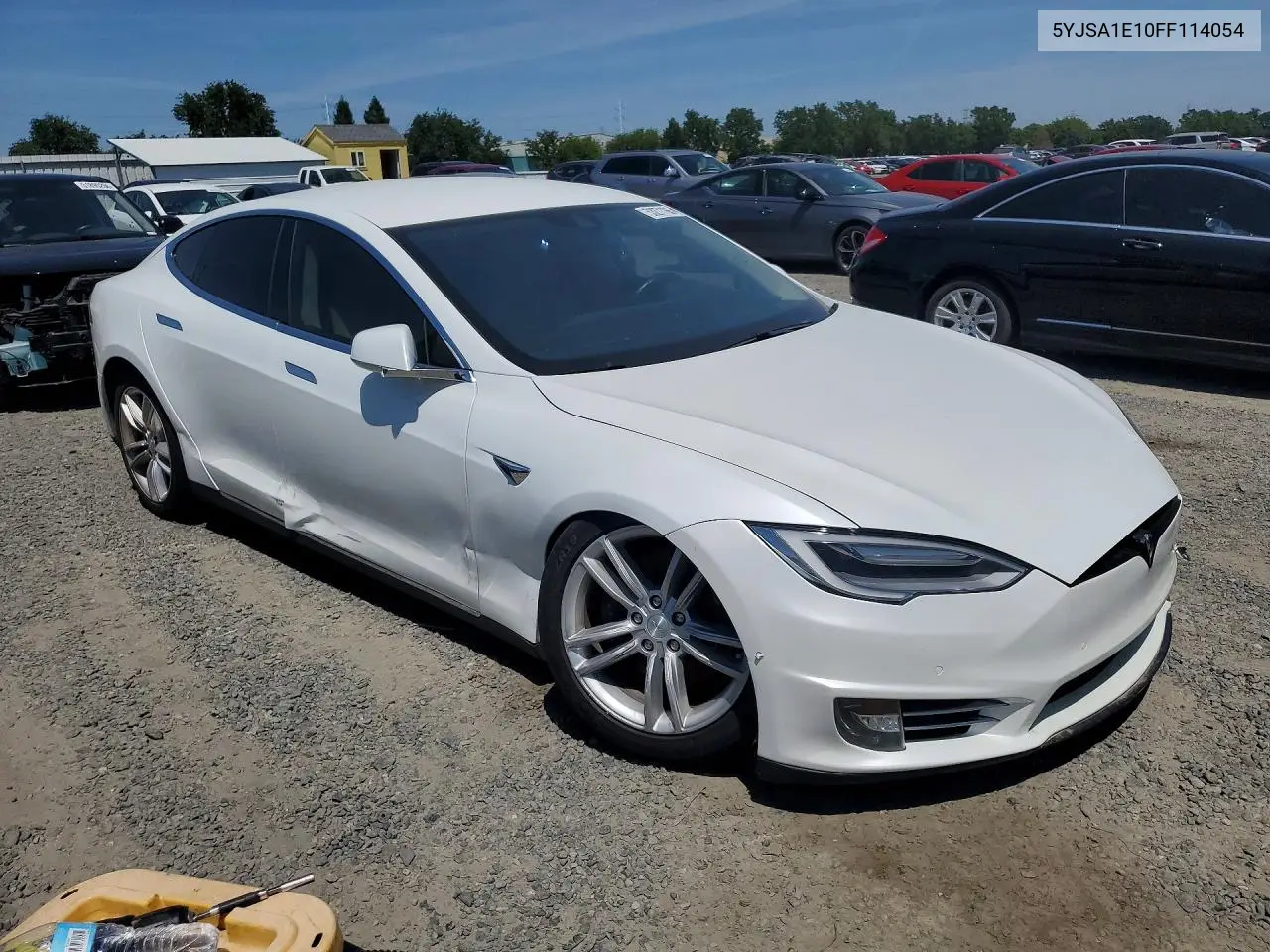 2015 Tesla Model S VIN: 5YJSA1E10FF114054 Lot: 53271166