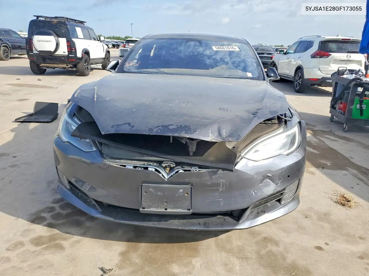 2016 Tesla Model S VIN: 5YJSA1E28GF173055 Lot: 58601016