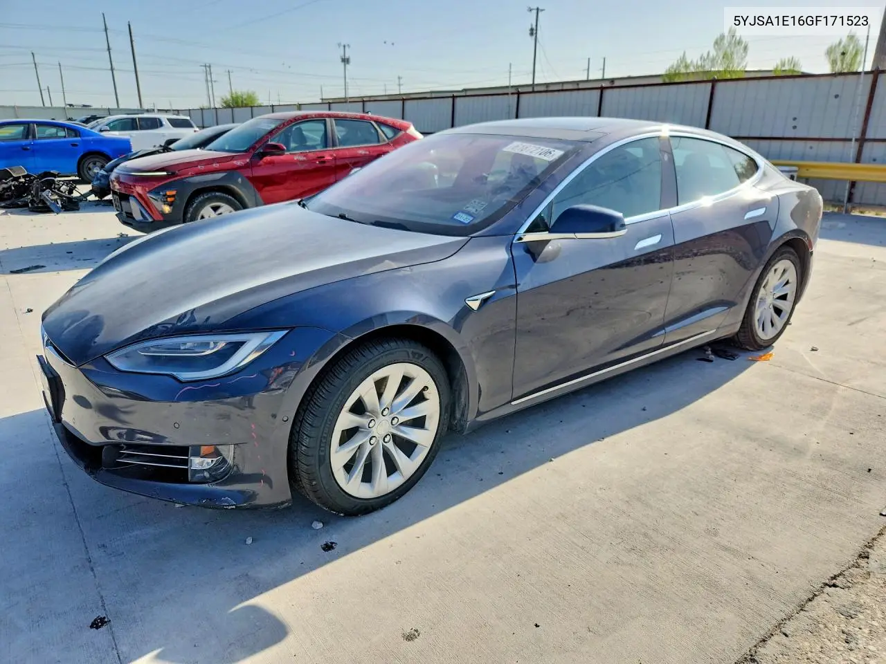 2016 Tesla Model S VIN: 5YJSA1E16GF171523 Lot: 61872106