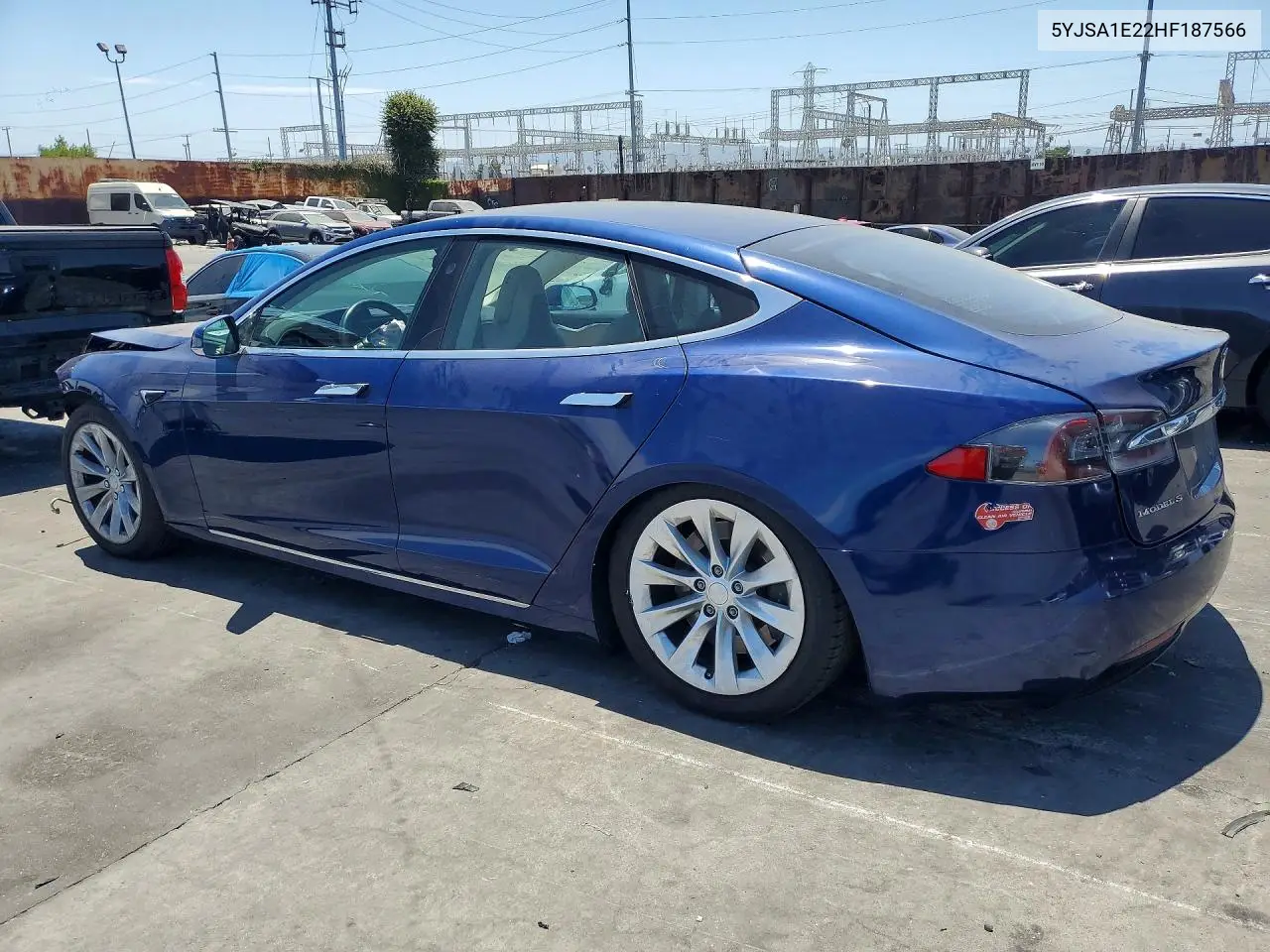 2017 Tesla Model S VIN: 5YJSA1E22HF187566 Lot: 61769146