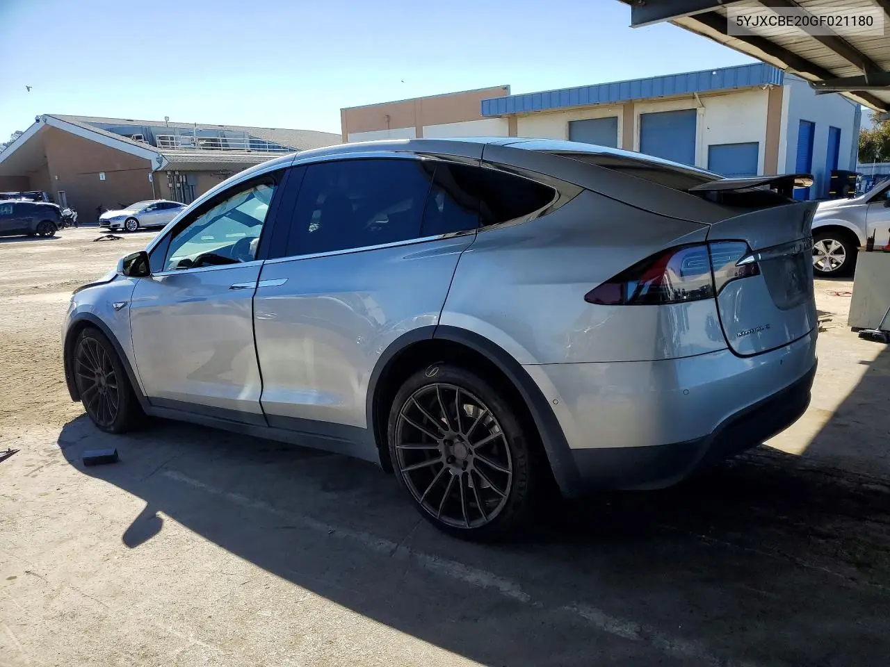 2016 Tesla Model X VIN: 5YJXCBE20GF021180 Lot: 57016366
