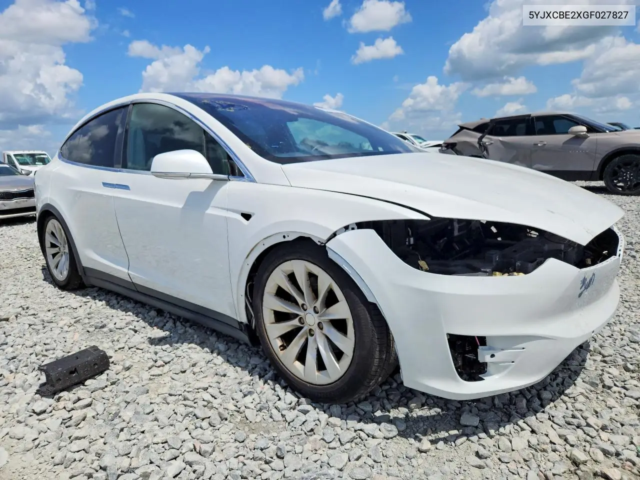 2016 Tesla Model X VIN: 5YJXCBE2XGF027827 Lot: 59290906