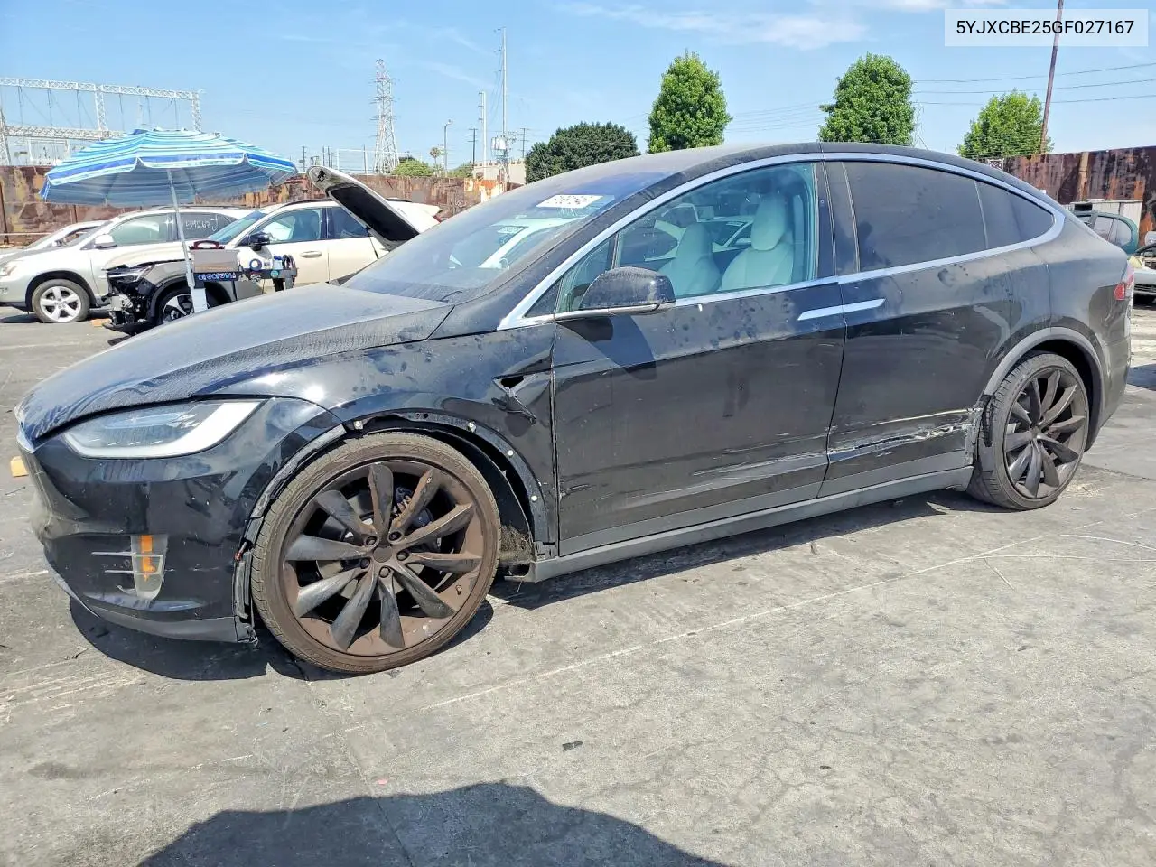 2016 Tesla Model X VIN: 5YJXCBE25GF027167 Lot: 61681546