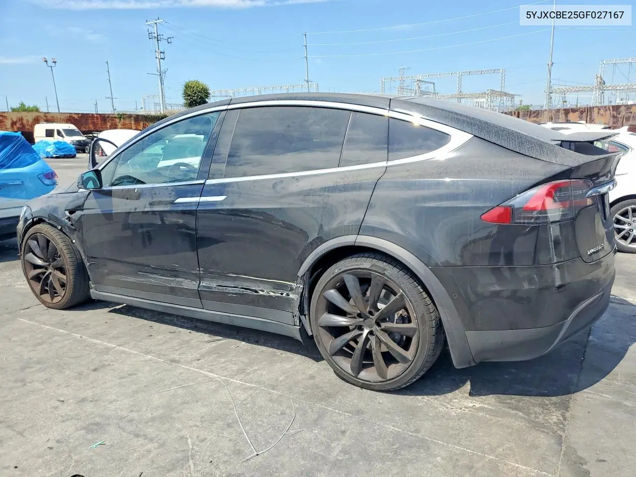 2016 Tesla Model X VIN: 5YJXCBE25GF027167 Lot: 61681546