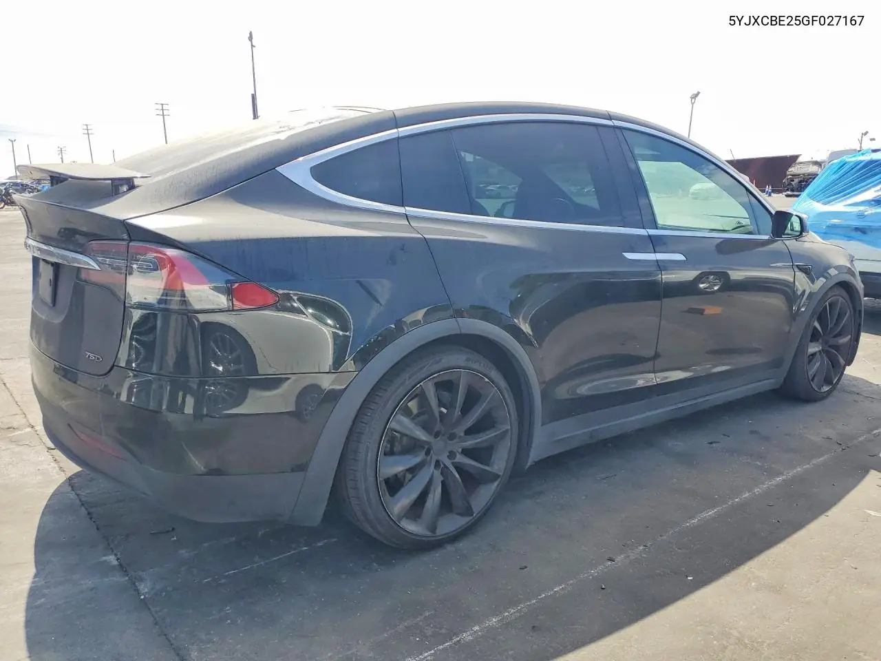 2016 Tesla Model X VIN: 5YJXCBE25GF027167 Lot: 61681546