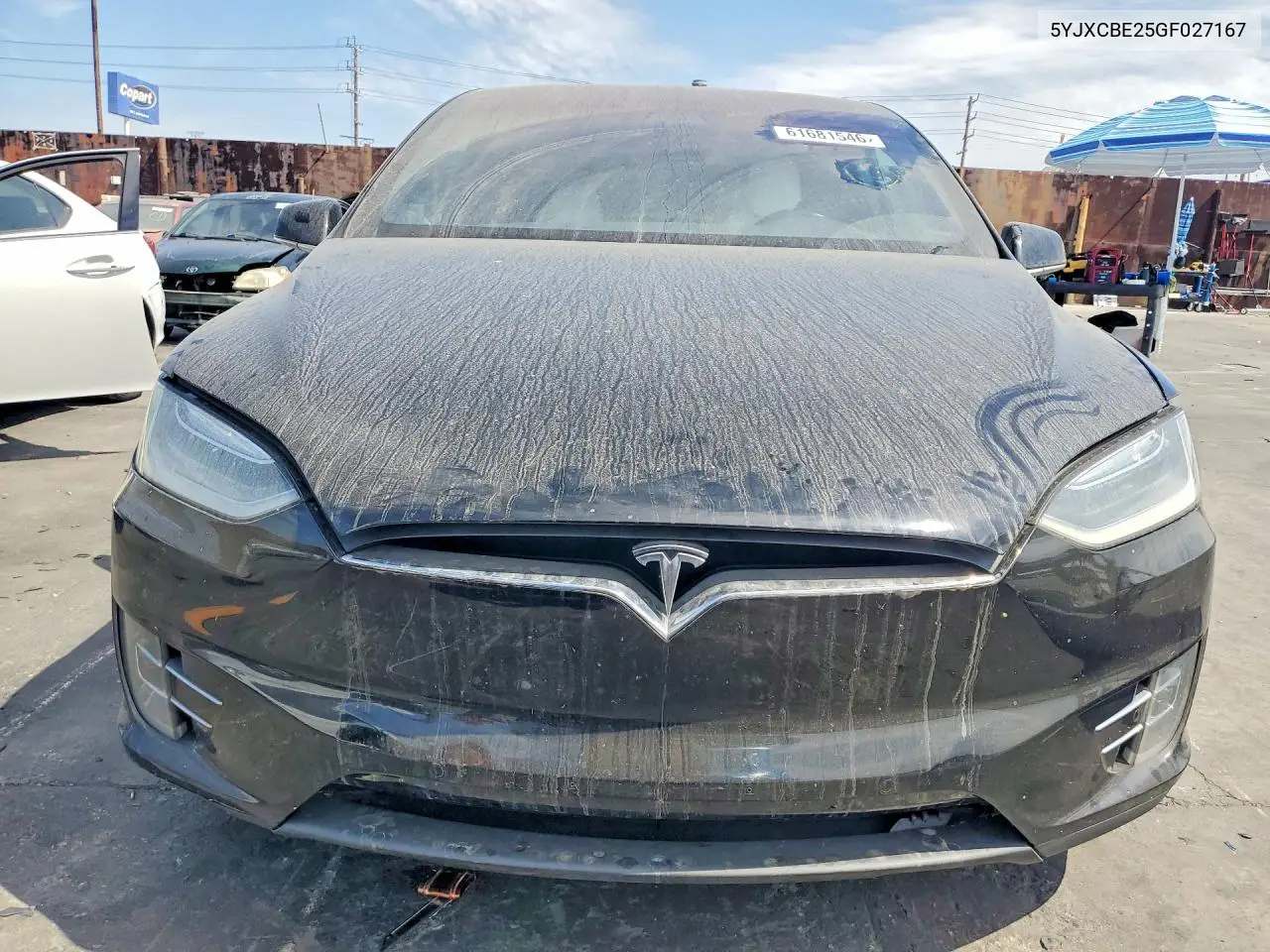 2016 Tesla Model X VIN: 5YJXCBE25GF027167 Lot: 61681546