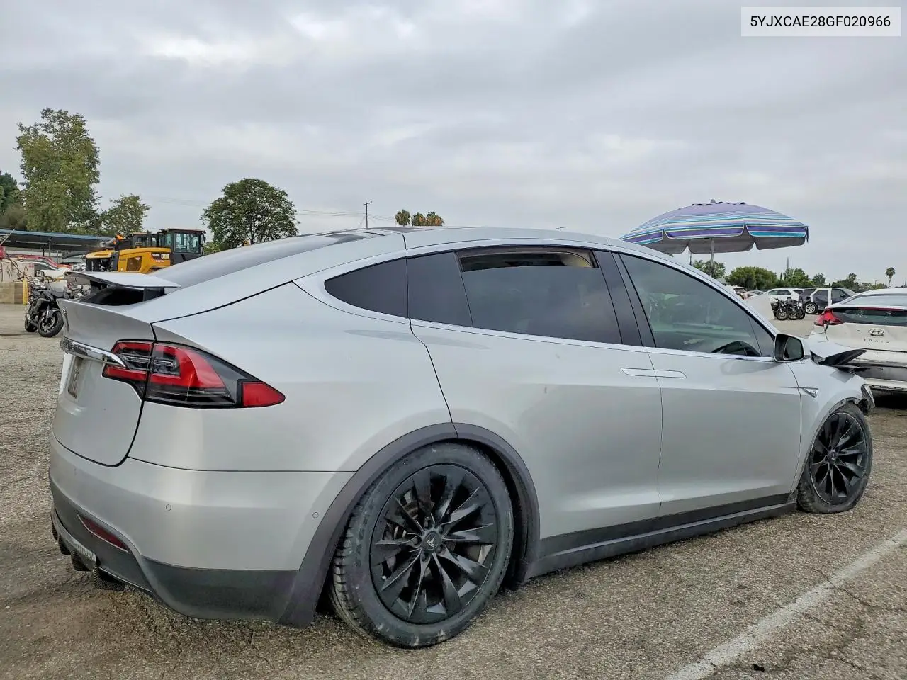 2016 Tesla Model X VIN: 5YJXCAE28GF020966 Lot: 73343675