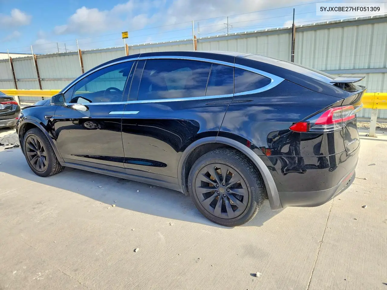 2017 Tesla Model X VIN: 5YJXCBE27HF051309 Lot: 56143886