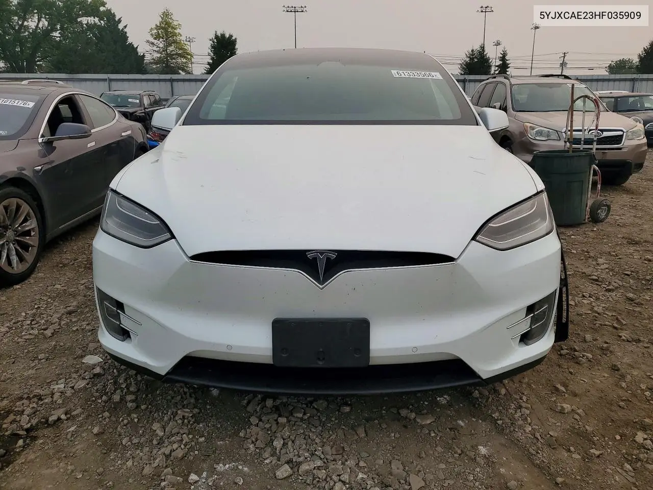 2017 Tesla Model X VIN: 5YJXCAE23HF035909 Lot: 61333566