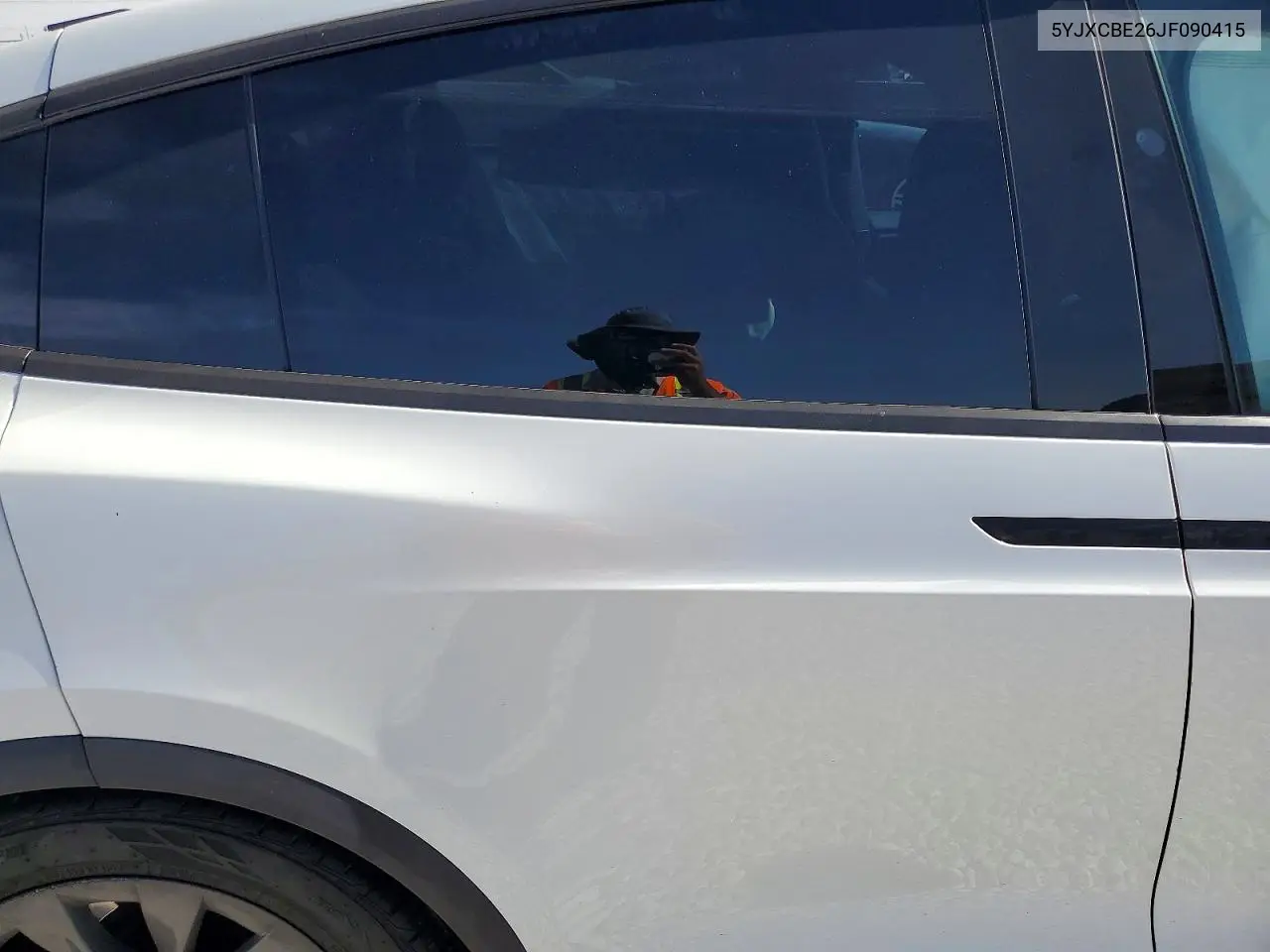 2018 Tesla Model X VIN: 5YJXCBE26JF090415 Lot: 54845596