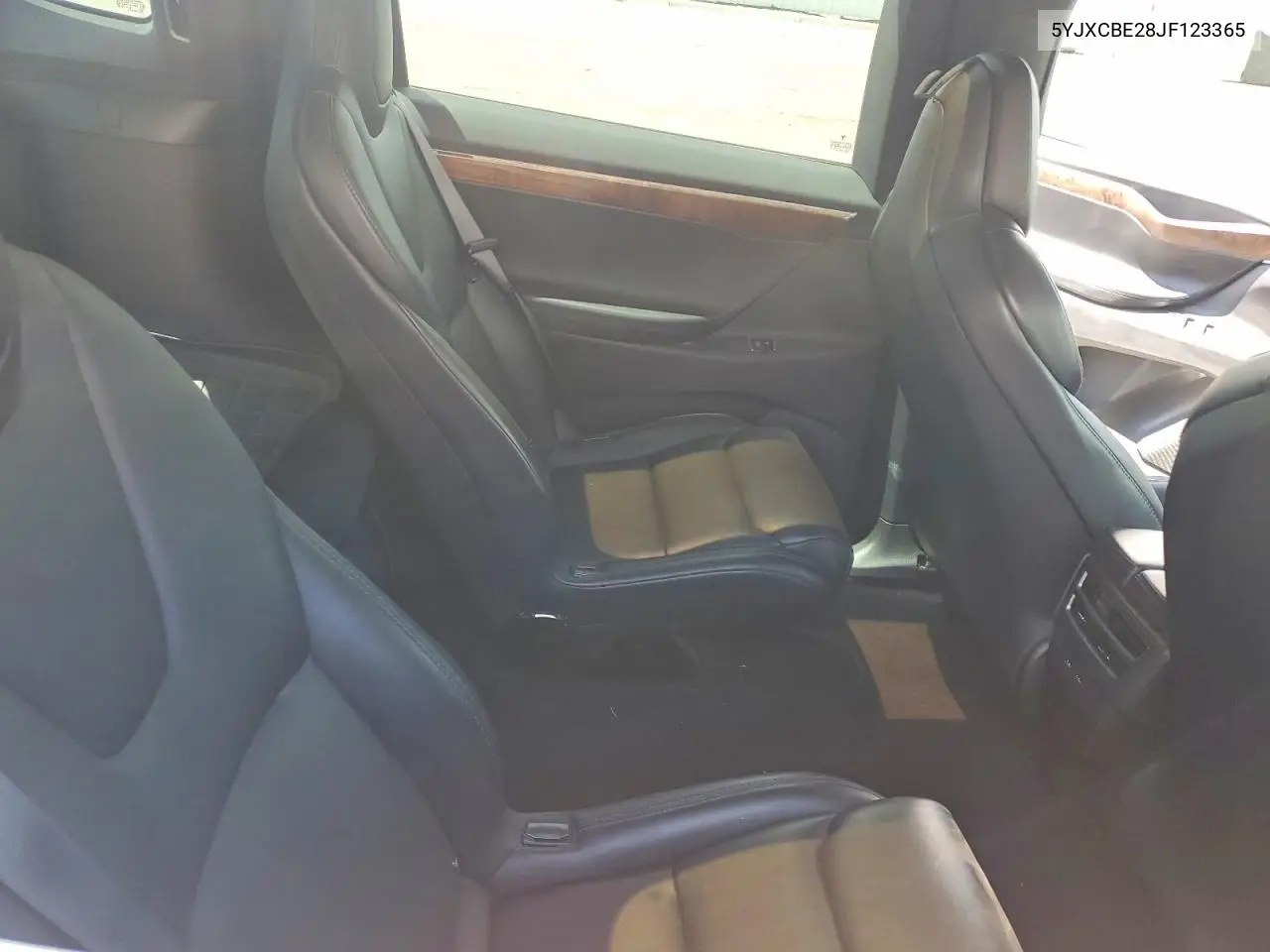 2018 Tesla Model X VIN: 5YJXCBE28JF123365 Lot: 60425746