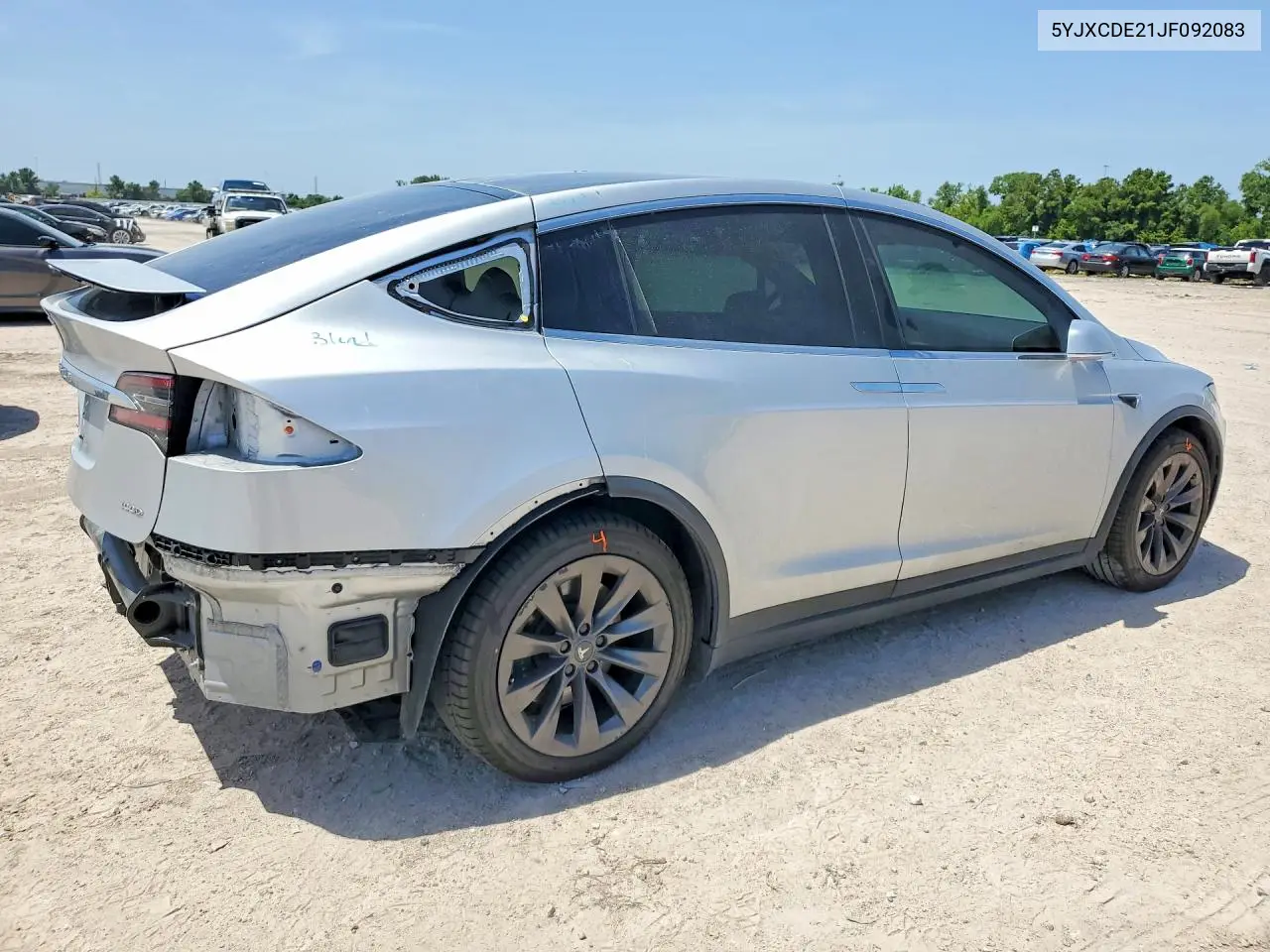 2018 Tesla Model X VIN: 5YJXCDE21JF092083 Lot: 61958276