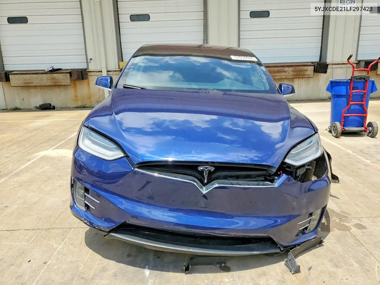 2020 Tesla Model X VIN: 5YJXCDE21LF297423 Lot: 57038646