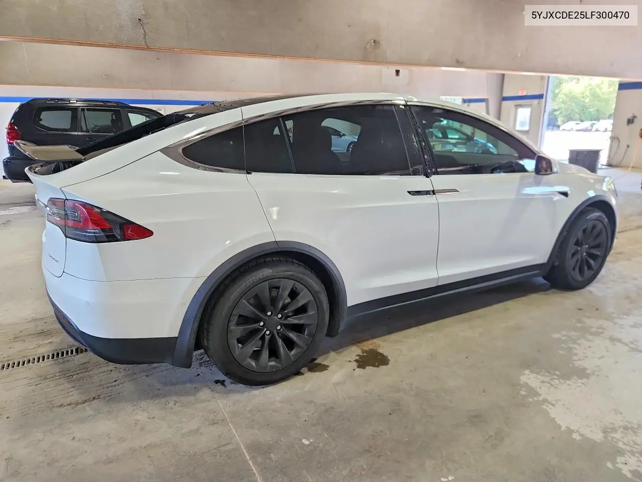 2020 Tesla Model X VIN: 5YJXCDE25LF300470 Lot: 58802556