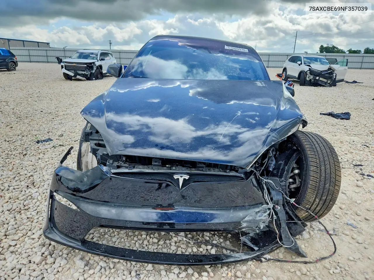 2022 Tesla Model X VIN: 7SAXCBE69NF357039 Lot: 57009976