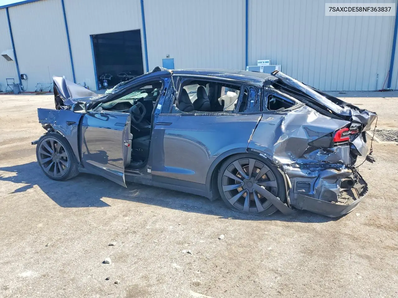 2022 Tesla Model X VIN: 7SAXCDE58NF363837 Lot: 59881096