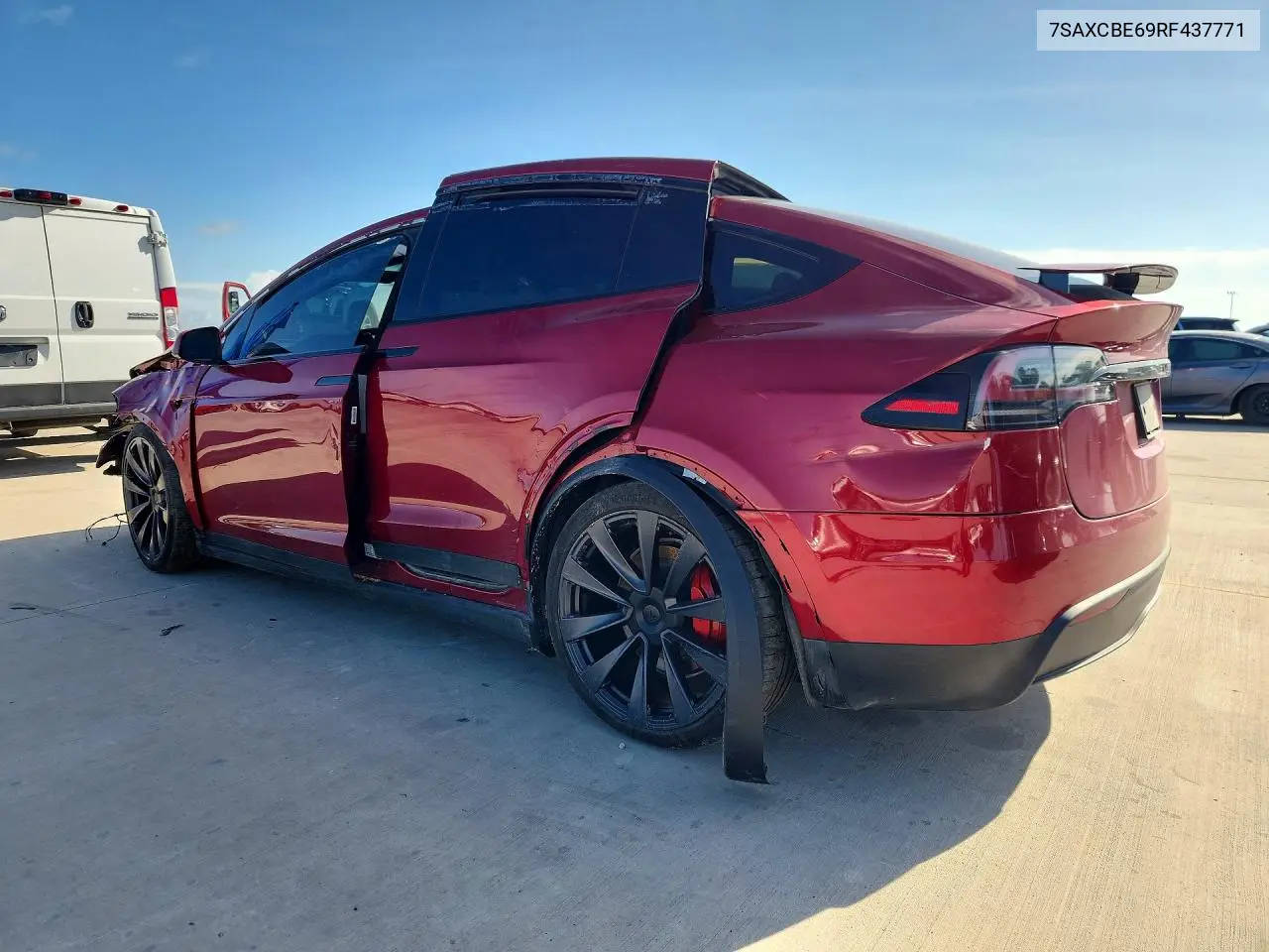 2024 Tesla Model X VIN: 7SAXCBE69RF437771 Lot: 53216816
