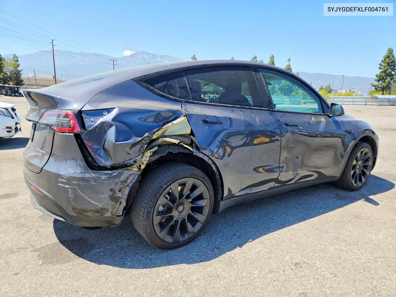 2020 Tesla Model Y VIN: 5YJYGDEFXLF004761 Lot: 57562516